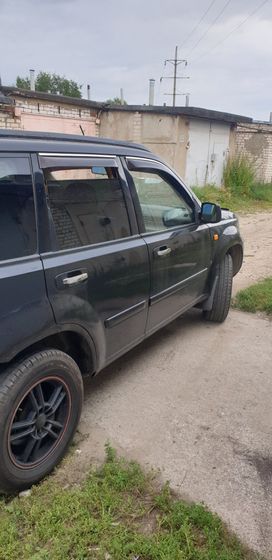 SUV   Nissan X-Trail 2002 , 670000 , 