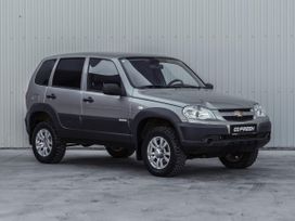 SUV   Chevrolet Niva 2013 , 945000 , 