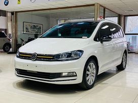    Volkswagen Touran L 2022 , 1760000 , 
