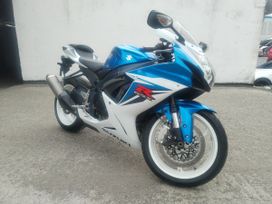   Suzuki GSX-R 600 2013 , 810000 , 