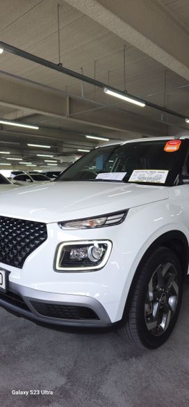 SUV   Hyundai Venue 2022 , 2050000 , 