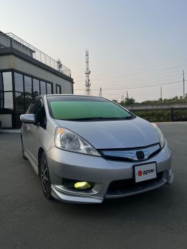  Honda Fit Shuttle 2012 , 950000 , 