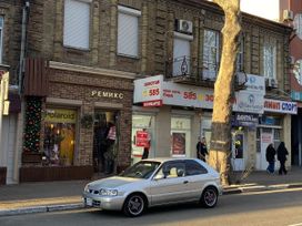  3  Toyota Corolla II 1995 , 270000 , 