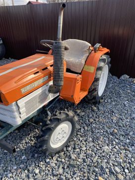 - Kubota B1600 1989 , 450000 , -