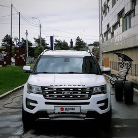 SUV   Ford Explorer 2016 , 2800000 , 