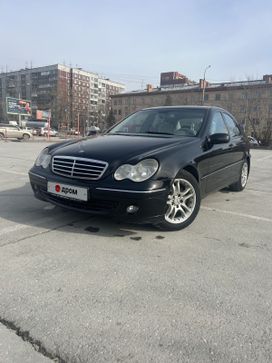  Mercedes-Benz C-Class 2005 , 900000 , 