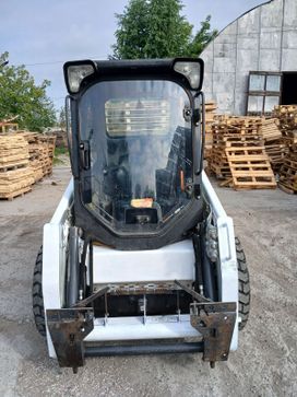 - Bobcat S450 2017 , 4500000 , 
