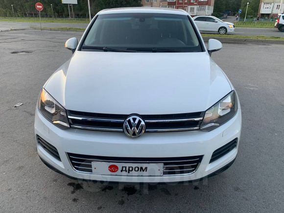SUV   Volkswagen Touareg 2012 , 2250000 , 
