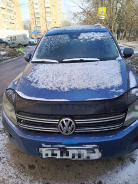 SUV   Volkswagen Tiguan 2012 , 900000 , 