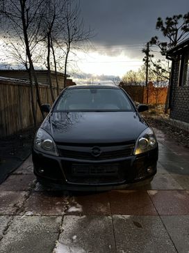  Opel Astra 2010 , 520000 , 