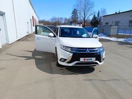 SUV   Mitsubishi Outlander 2015 , 2000000 , 