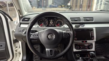  Volkswagen Passat 2011 , 925000 , 