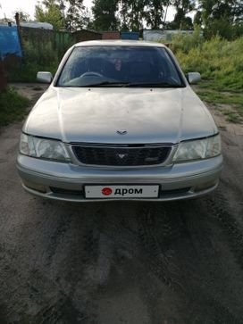  Nissan Bluebird 1997 , 300000 , 