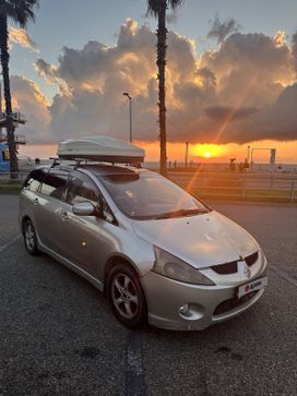    Mitsubishi Grandis 2003 , 660000 , 