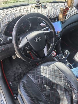  Hyundai Solaris 2011 , 685000 , --