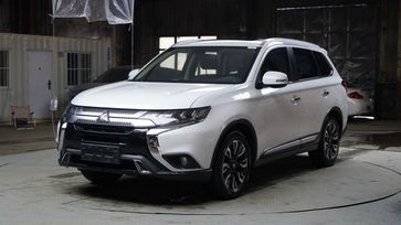 SUV   Mitsubishi Outlander 2021 , 2250000 , 