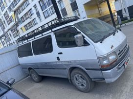    Toyota Hiace 2000 , 700000 , 