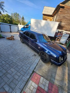  Mercedes-Benz E-Class 1996 , 280000 , -