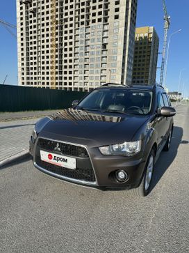 SUV   Mitsubishi Outlander 2011 , 1245000 , 