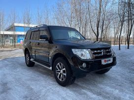  Pajero, 2012