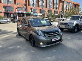    Toyota Isis 2010 , 850000 , 