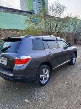 SUV   Toyota Highlander 2013 , 2240000 , 