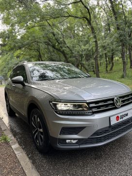 SUV   Volkswagen Tiguan 2019 , 2250000 , 
