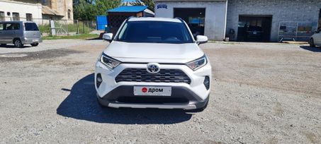 SUV   Toyota RAV4 2021 , 3350000 , -