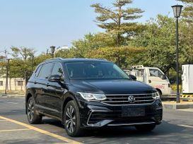 SUV   Volkswagen Tiguan L 2021 , 2800000 , 