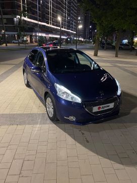  Peugeot 208 2012 , 900000 , 
