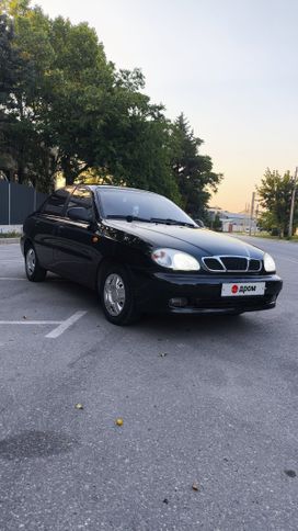    2010 , 320000 , 