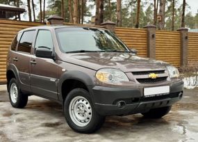 SUV   Chevrolet Niva 2017 , 799000 , -