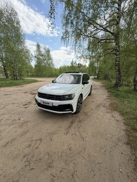 SUV   Volkswagen Tiguan 2021 , 2650000 , 