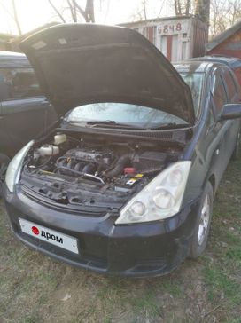    Toyota Wish 2003 , 700000 , 