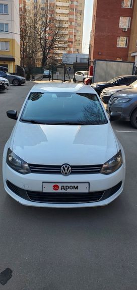  Volkswagen Polo 2014 , 700000 , 