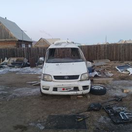    Toyota Lite Ace Noah 2000 , 200000 , 