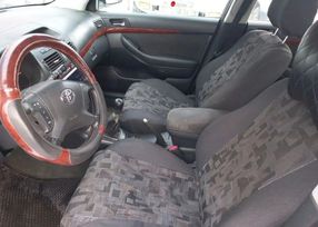  Toyota Avensis 2004 , 800000 , 