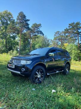 SUV   Mitsubishi Pajero Sport 2011 , 2000000 , 