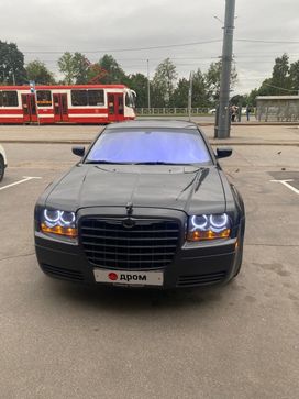  Chrysler 300 2004 , 950000 , -