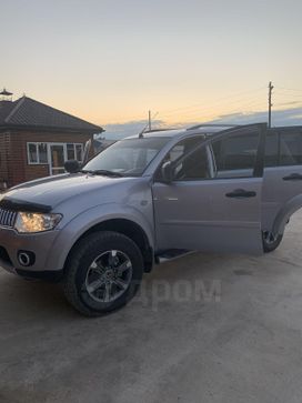 SUV   Mitsubishi Pajero Sport 2013 , 1700000 , 