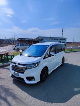    Honda Stepwgn 2017 , 1695000 , 