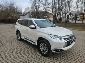 SUV   Mitsubishi Pajero Sport 2018 , 3200000 , 