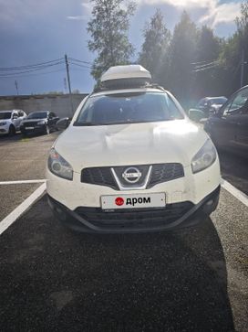 SUV   Nissan Qashqai+2 2010 , 700000 , 