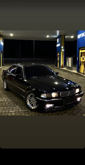  BMW 7-Series 1997 , 870000 , 