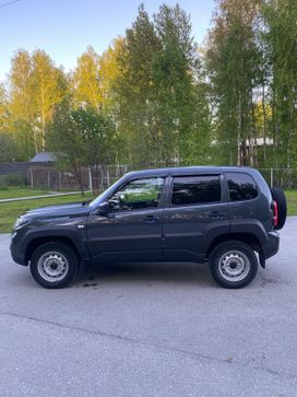 SUV      2021 , 925000 , 