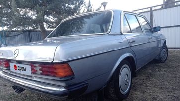  Mercedes-Benz W123 1982 , 240000 , 
