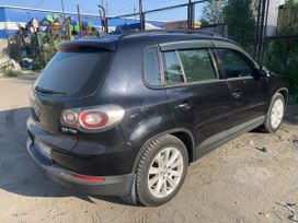 SUV   Volkswagen Tiguan 2009 , 900000 , 