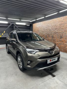 SUV   Toyota RAV4 2015 , 2800000 , 