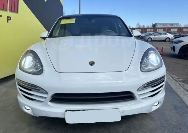 SUV   Porsche Cayenne 2013 , 2499000 ,  