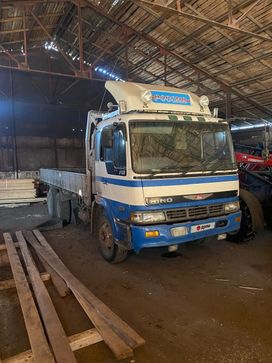   Hino FR 1995 , 1650000 , 